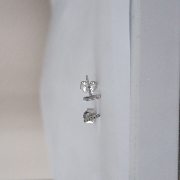 Sterling Silver Diamond Accent Linear Bar Stud Earring - Picture 4 of 5